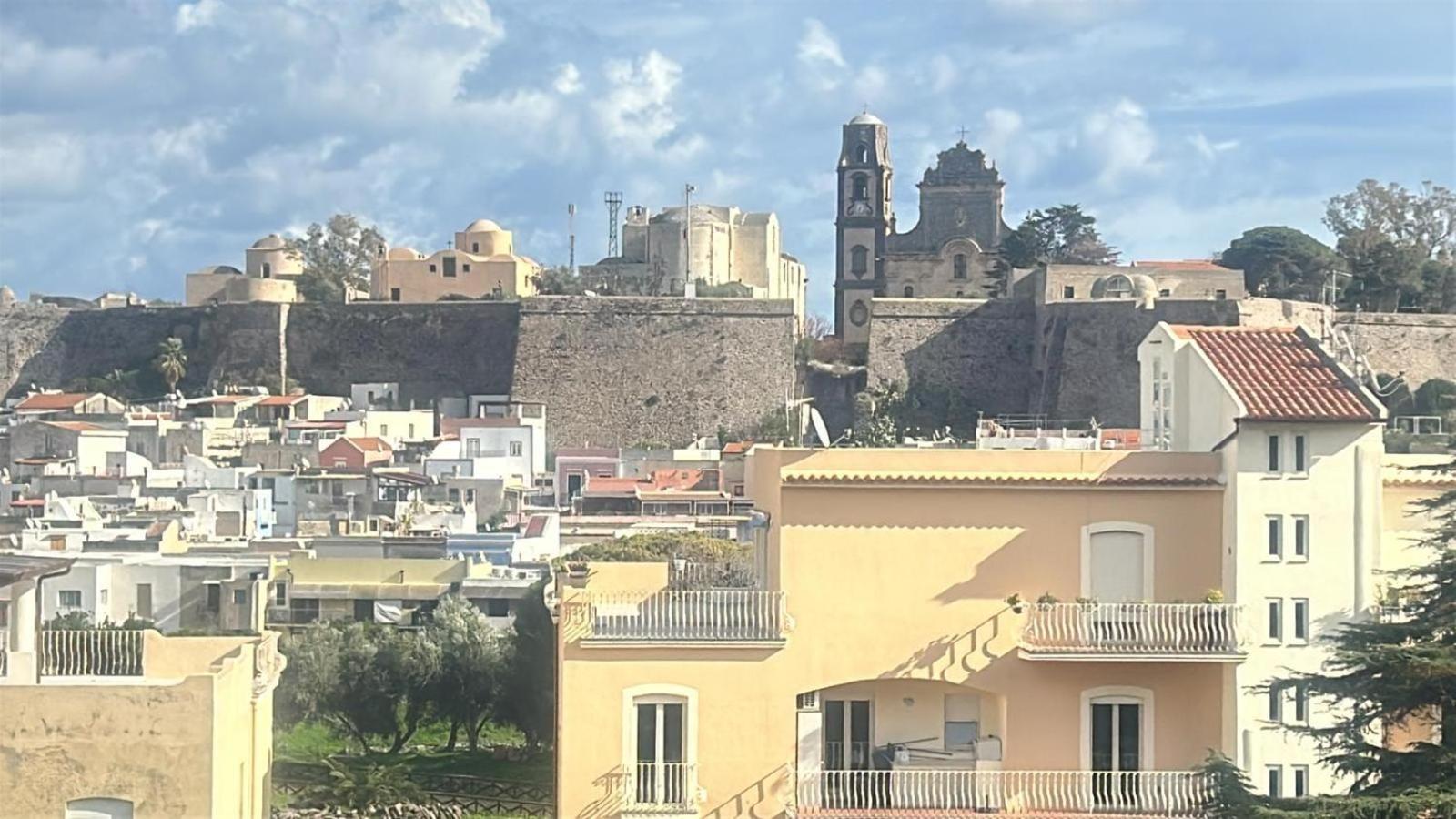 Appartamenti Il Ventaglio Lipari  Exteriör bild